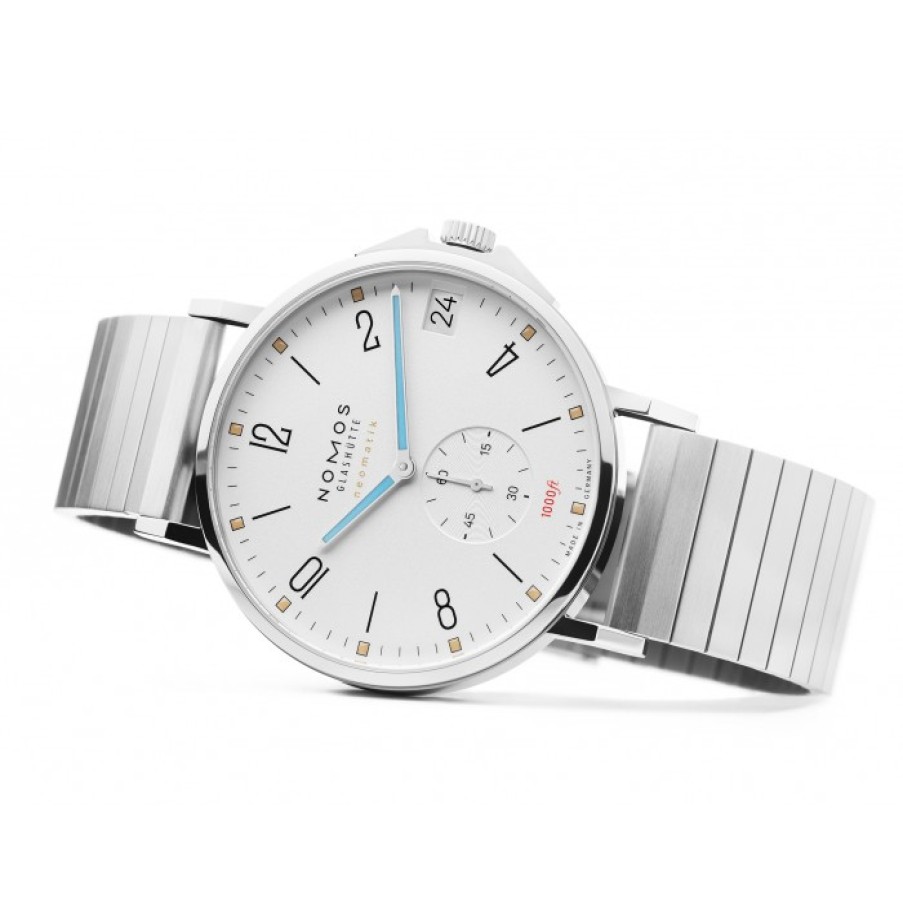 Idee Regalo nomos-glashutte | Nomos Tangente Sport Neomatik 42 Datario